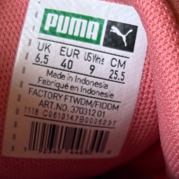 PUMA Women's Suede TOL Graphic
4.4
1 ratings - Picture 7 of 7